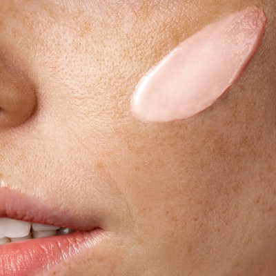 I'M GLOWING ILLUMINATING PRIMER I'M GLOWING ILLUMINATING PRIMER