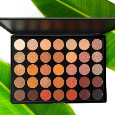 ULTIMATE PRO 35 COUNT EYESHADOW PALETTES ULTIMATE PRO 35 COUNT EYESHADOW PALETTES