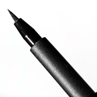 ULTRA FINE TIP EYELINER PEN ULTRA FINE TIP EYELINER PEN